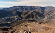17 Panorama di Valle Brembilla e Valle Imagna...